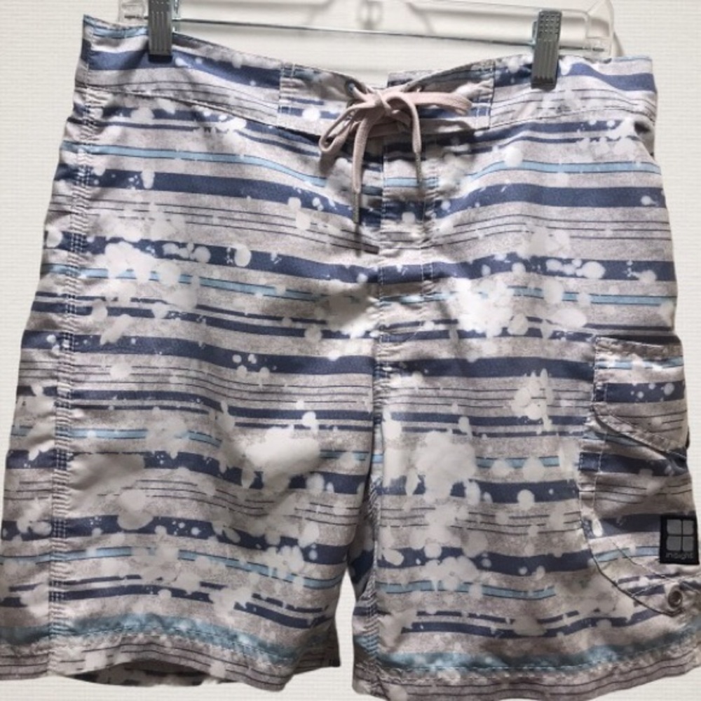 Insight Striped and Splattered Boardshorts. Sz 32